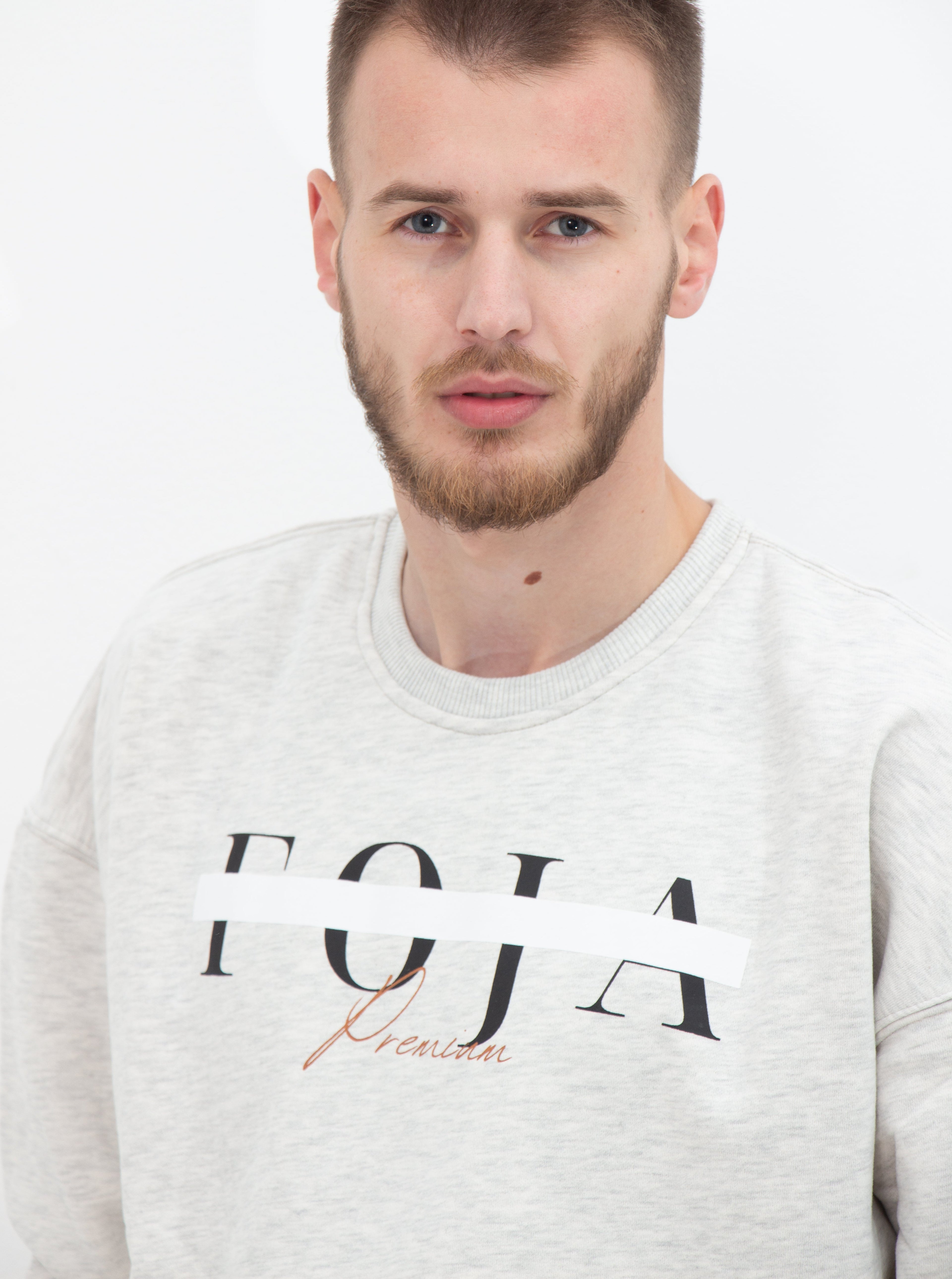 CENSORED OVERSIZED SWEATER -SILVER WHITE-