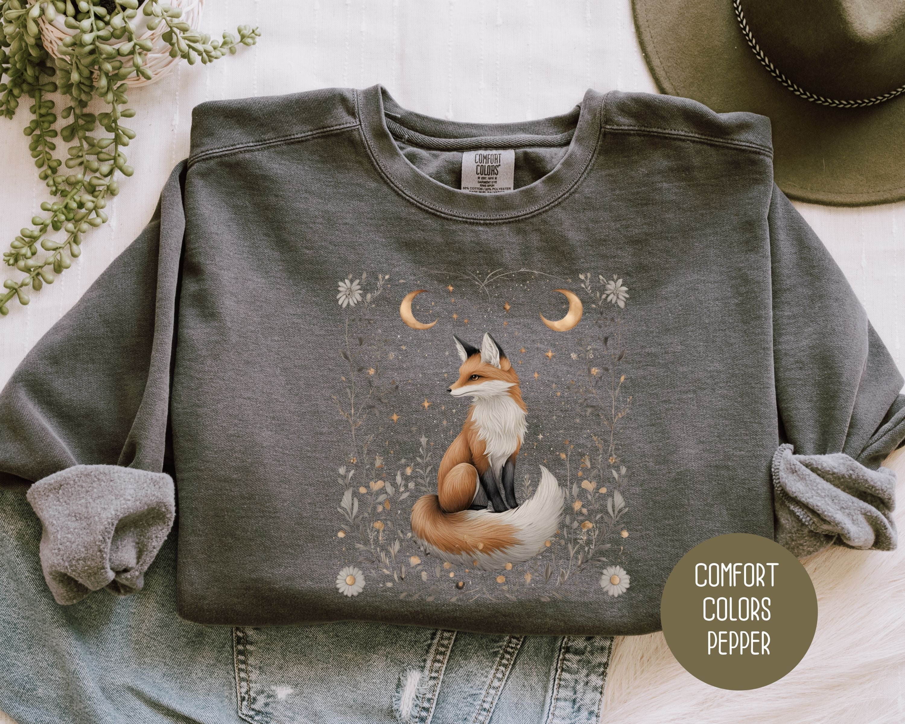 Celestial Cottagecore Fox Comfort Colors Sweatshirt-7