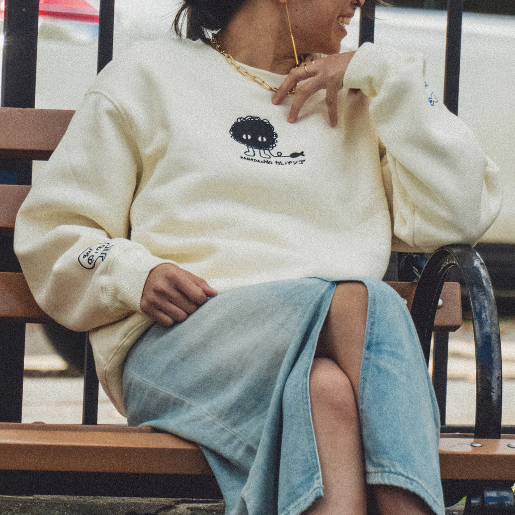 KONRAN: Embroidered long-sleeve thick sweater