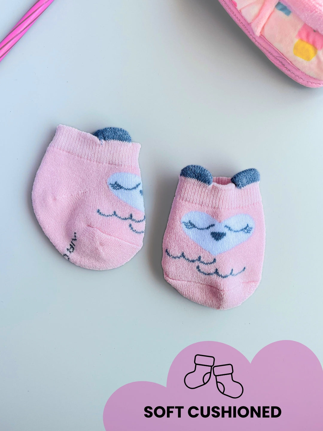 High-quality cotton baby socks for newborns and toddlers, featuring a non-slip grip and breathable material for ultimate comfort and safety.