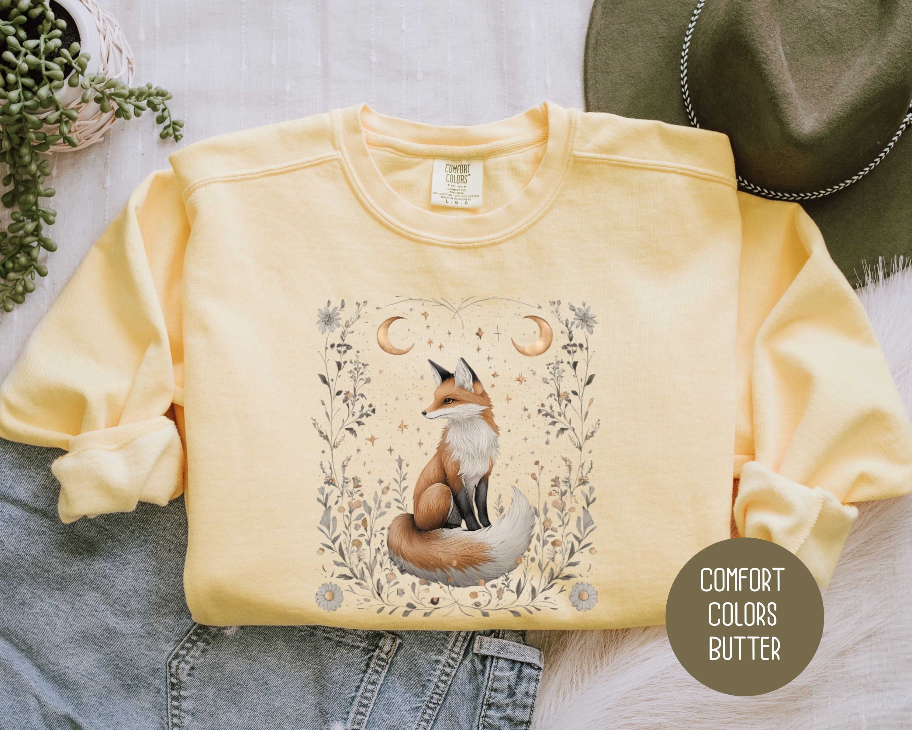 Celestial Cottagecore Fox Comfort Colors Sweatshirt-5