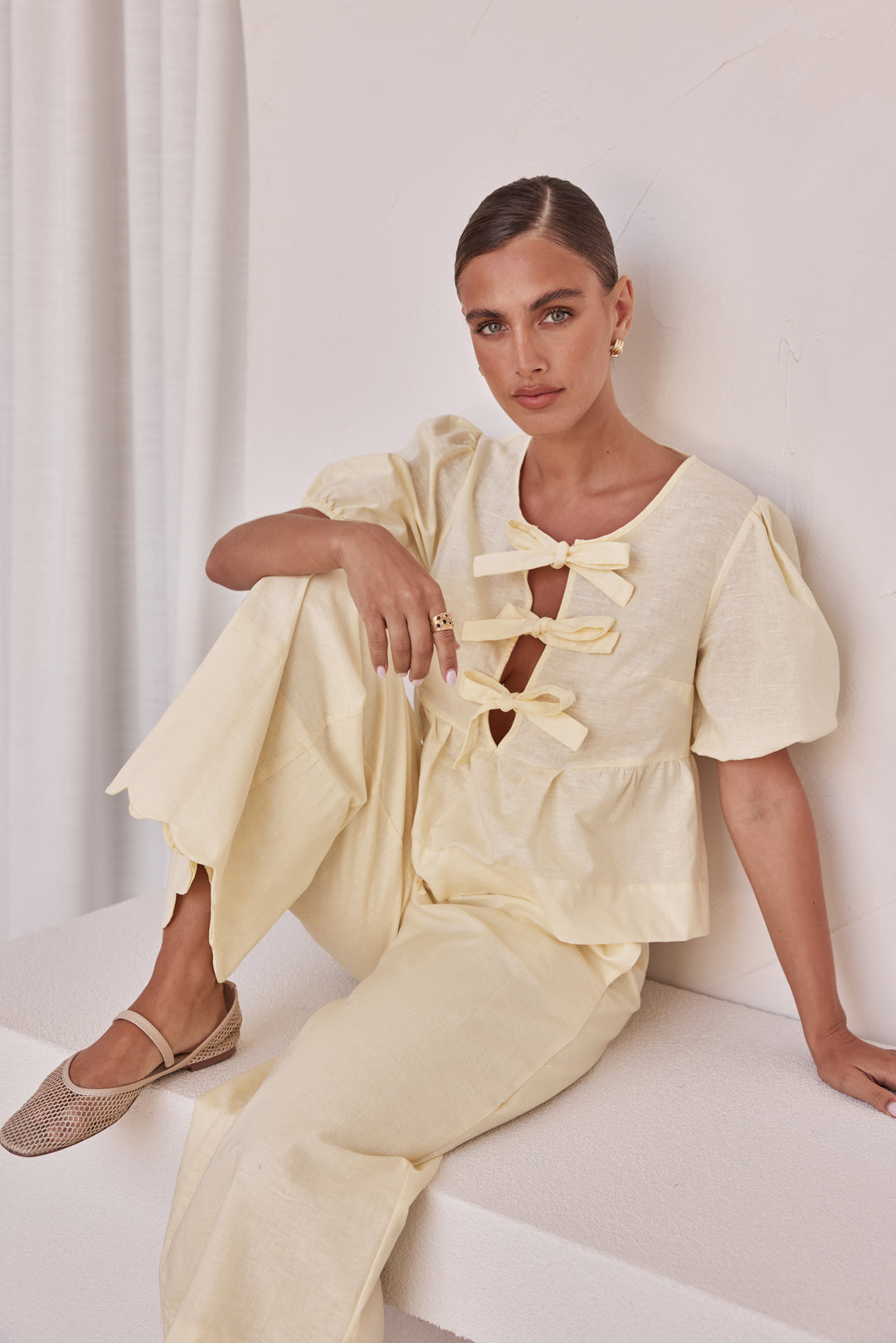 Butter Yellow Linen Bow Tie Front Top – Puff Sleeve Peplum Blouse